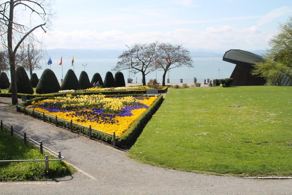 Gaestehaus Uezel Friedrichshafen Exterior photo